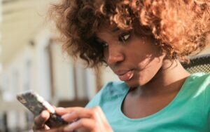 ¿Cómo detectar un perfil falso?