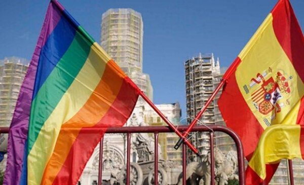 bandera lgbt y española