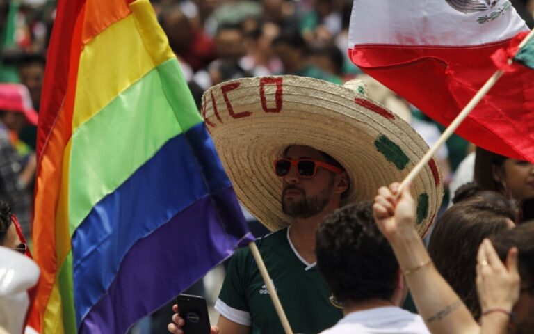 bandera LGBt en Mexico