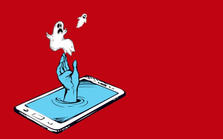 Símbolo de un fantasma sobre el celular