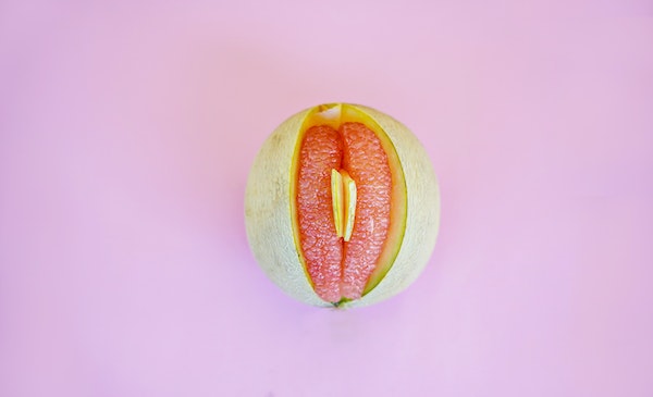 Fruta con forma vaginal