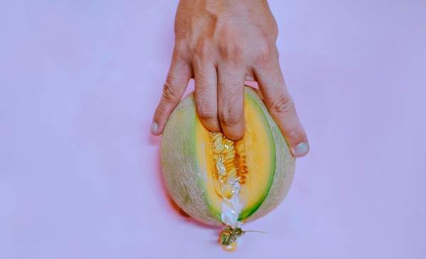 A vulva into a fruit